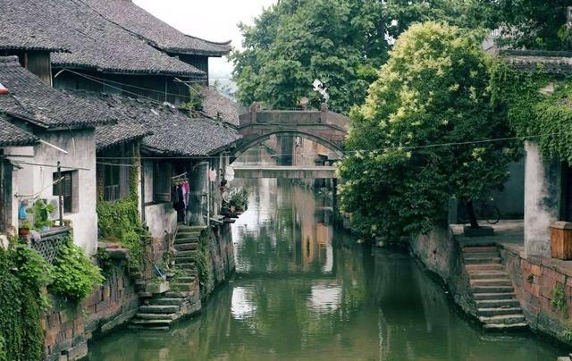 逃离水虎鱼湖